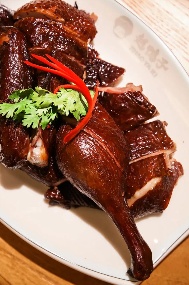 豫园打造国庆假期的“情绪目的地”瓦利棋牌唯有美食与艺术不可辜负大(图45)